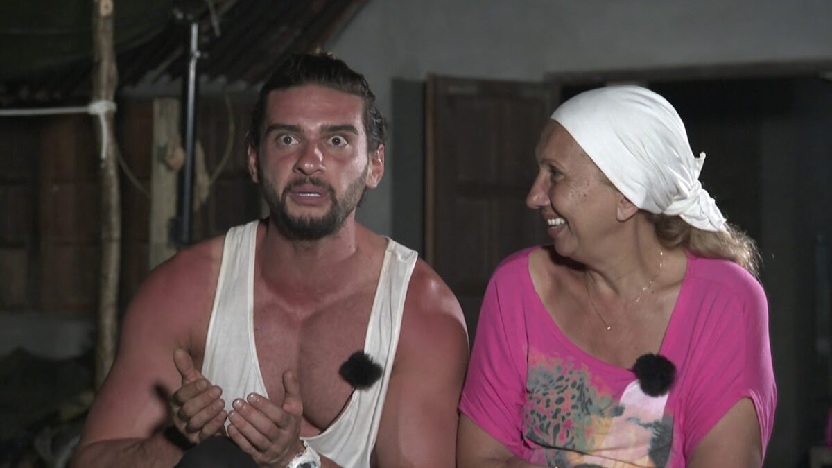 Imagine Stire „Mamișor” a lui Dorian Popa, clipe dramatice! Celebrul vlogger a trăit un moment terifiant în urmă cu doi ani, când mama sa a ajuns pe mâna chirurgilor | 2review.ro