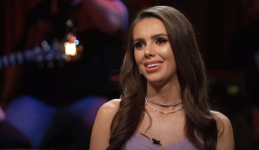 Imagine Stire Decizia radicală luată de Georgiana Lobonț, după ce artista a aflat că este însărcinată pentru a treia oară: „Riscam să pierdem tot” | 2review.ro