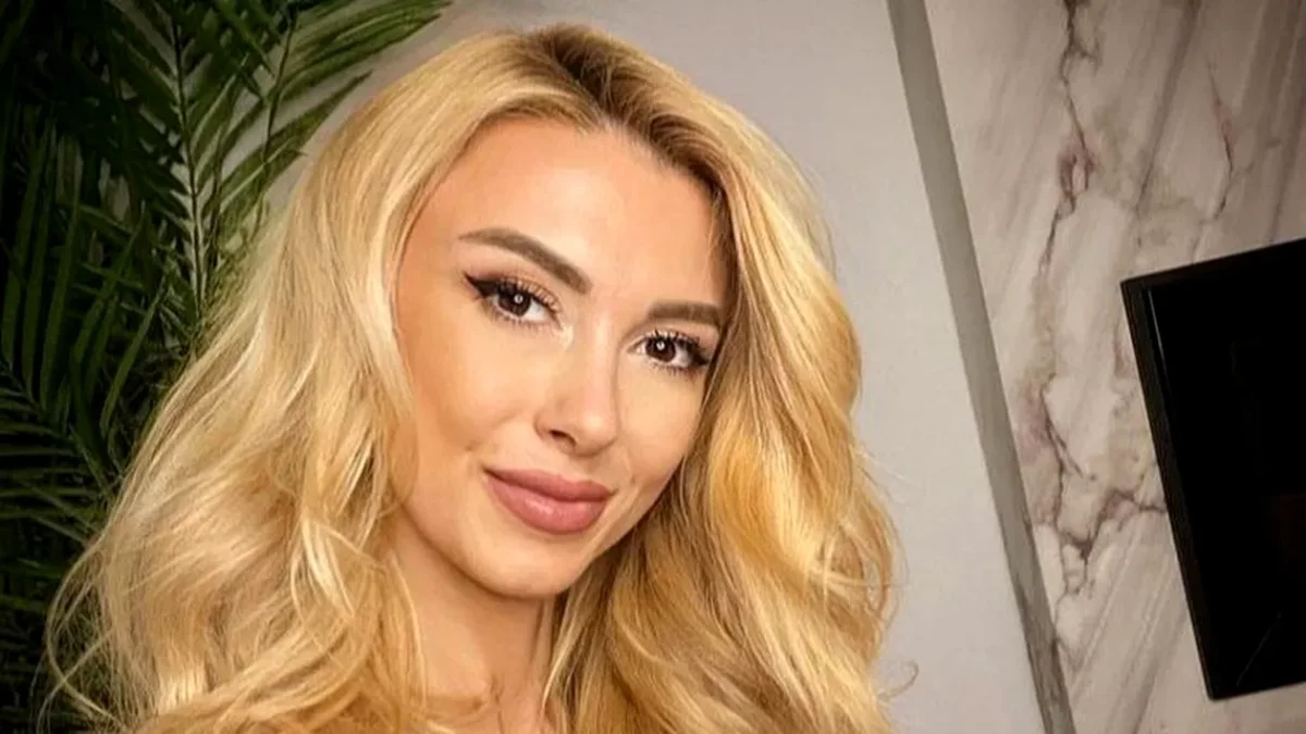 Imagine Stire Afaceristul care a lăsat-o pe Andreea Bălan fără bani! Capcana în care a picat jurata de la Te cunosc de Undeva! a costat-o aproape 100.000 de euro | 2review.ro