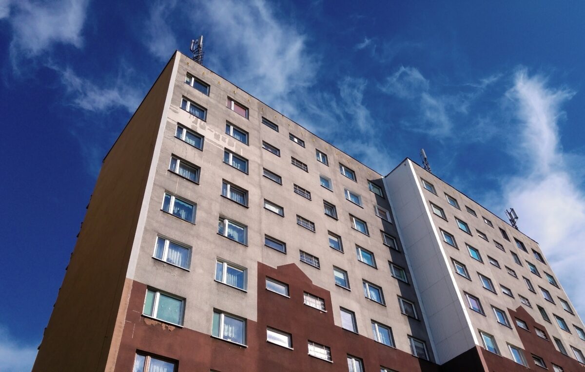 Acțiunea „Apartamentul”, sau cum un timișorean făcea bani țepuind 7 chiriași o dată
