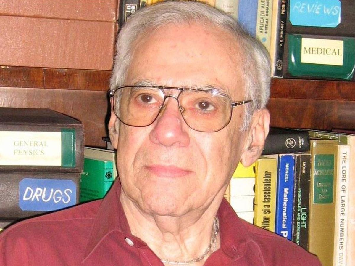 Imagine Stire Sorin Comoroșan, eruditul savant român apreciat în toată America! Efectul descoperit de el îi poartă numele și a făcut înconjurul lumii | 2review.ro