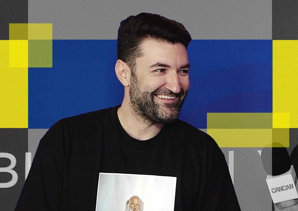Imagine Stire Primele declarații ale lui Smiley, după ce Theo Rose l-a părăsit pentru Brenciu, la Vocea României: ”Eu centrez, eu dau cu capul!” | 2review.ro