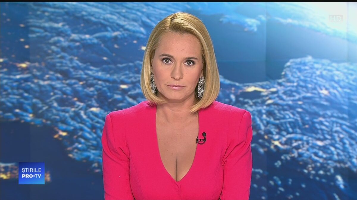 Imagine Stire „Arestarea” Andreei Esca, de la Pro Tv, a împânzit tot internetul. Cum a ajuns vedeta postului din Pache Protopopescu imaginea unei înșelătorii pe rețelele de socializare | 2review.ro