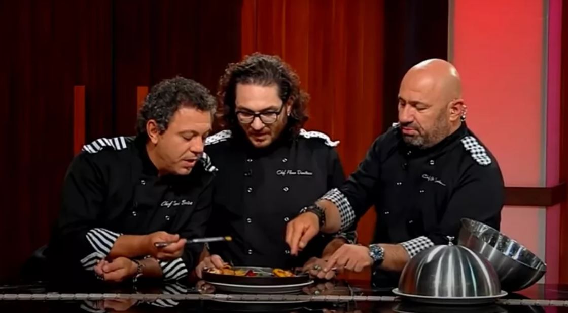 Imagine Stire Începe bătălia amuletelor! Jurații de la Chefi la Cuțite au parte de noi surprize. Regula nouă impusă de producătorii show-ului de la Antena 1 | 2review.ro
