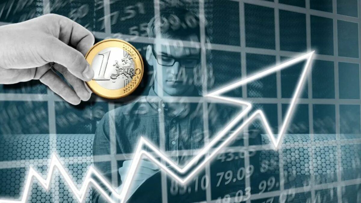 Curs valutar BNR 24 august 2023. Cotațiile pentru euro, dolar și lira sterlină