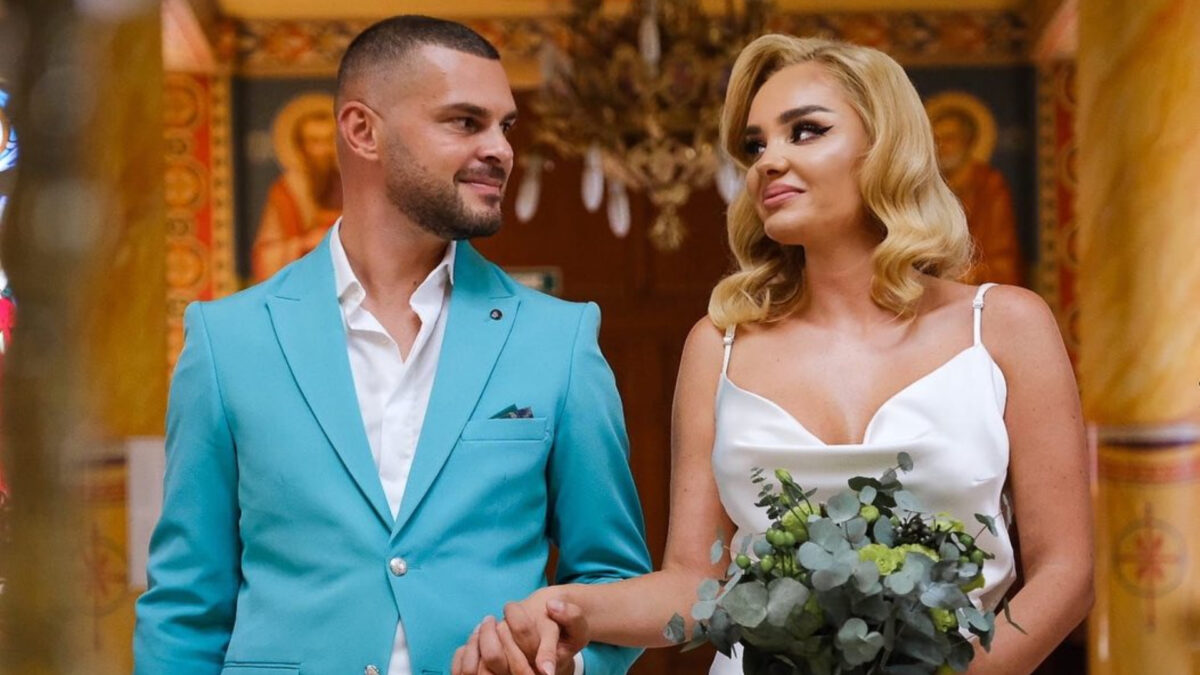 Imagine Stire Primele imagini de la petrecerea de nuntă a Mariei Constantin cu Robert Stoica! Cum arată rochia de mireasă a artistei | 2review.ro
