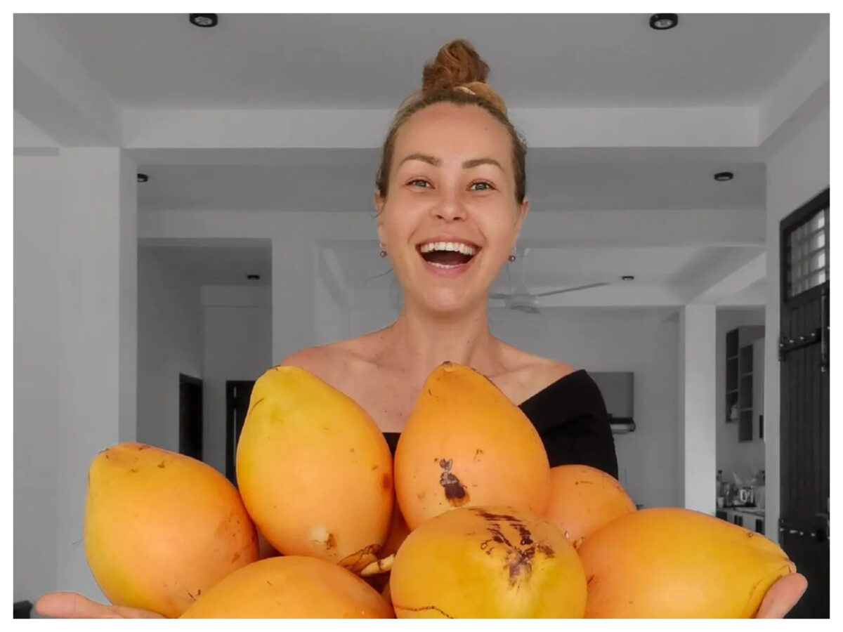 O influenceriță de 39 de ani a murit brusc, după ce a consumat timp de 10 ani numai fructe și legume. Cum arăta după dieta draconică
