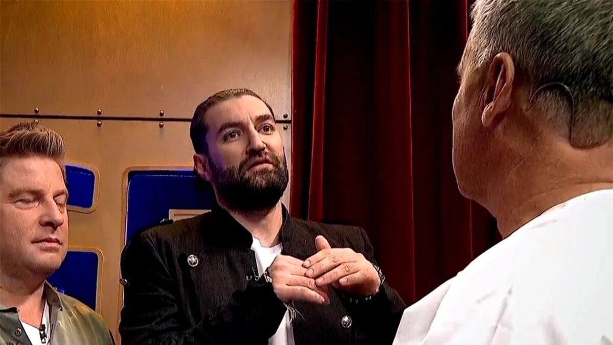 Imagine Stire Dat afară de Pro Tv sau un alt job pentru Smiley? Artistul a dezvăluit când va părăsi cele două proiecte de televiziune în care este implicat acum | 2review.ro