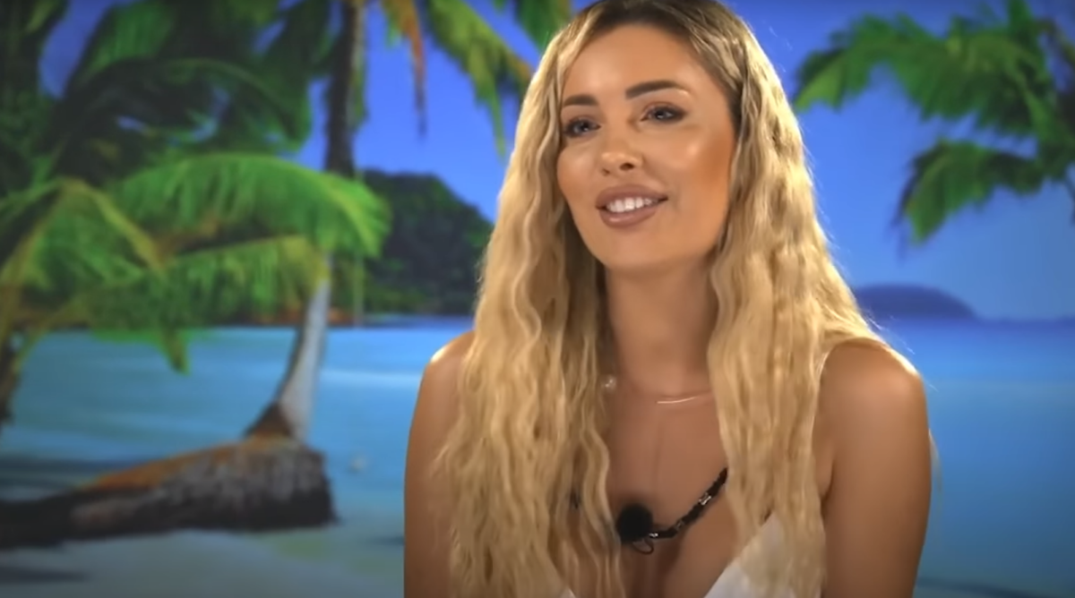 Imagine Stire Oana Monea, însărcinată?! Imaginea cu ispita de la Insula Iubirii care a făcut valuri pe internet: „Vine bebe?” | 2review.ro