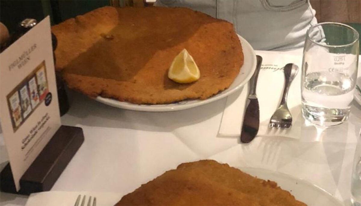 Câți bani a dat un turist român pe un șnițel și o apă plată, într-un restaurant din Austria: „Te simți ca la..”