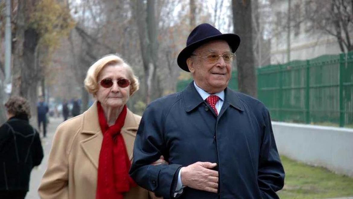 Câte clase are, de fapt, Nina Iliescu, soția fostului președinte al României. Puțini sunt cei care știu cum o cheamă în buletin