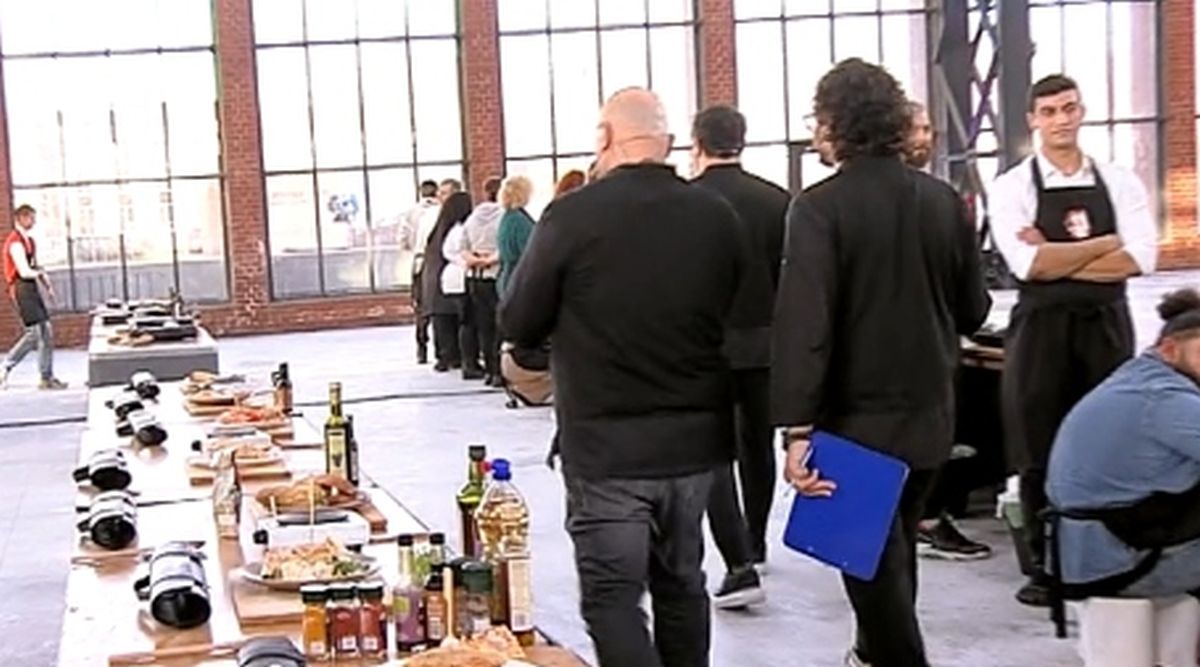Imagine Stire Filmări oprite la Chefi la Cuțite din cauza unei situații critice. Ce a pățit chef Cătălin Scărlătescu în timpul unei degustări | 2review.ro