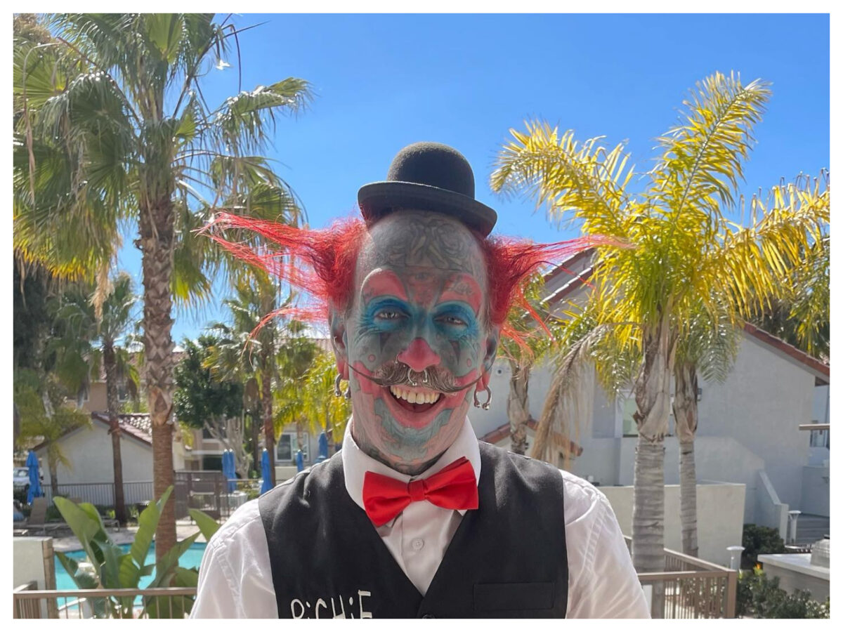 Imagine Stire Povestea uluitoare a lui Richie, bărbatul care a făcut totul pentru a arăta ca un clovn. El vrea acum să devină pastor | 2review.ro