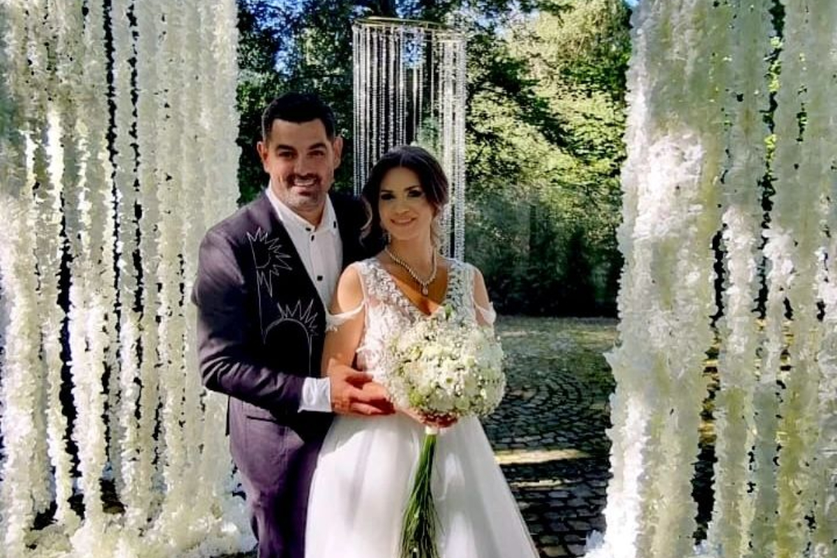 Nuntă mare în showbiz-ul românesc! Ellie White și impresarul Doru Tincă s-au căsătorit în mare secret, după 16 ani de relație