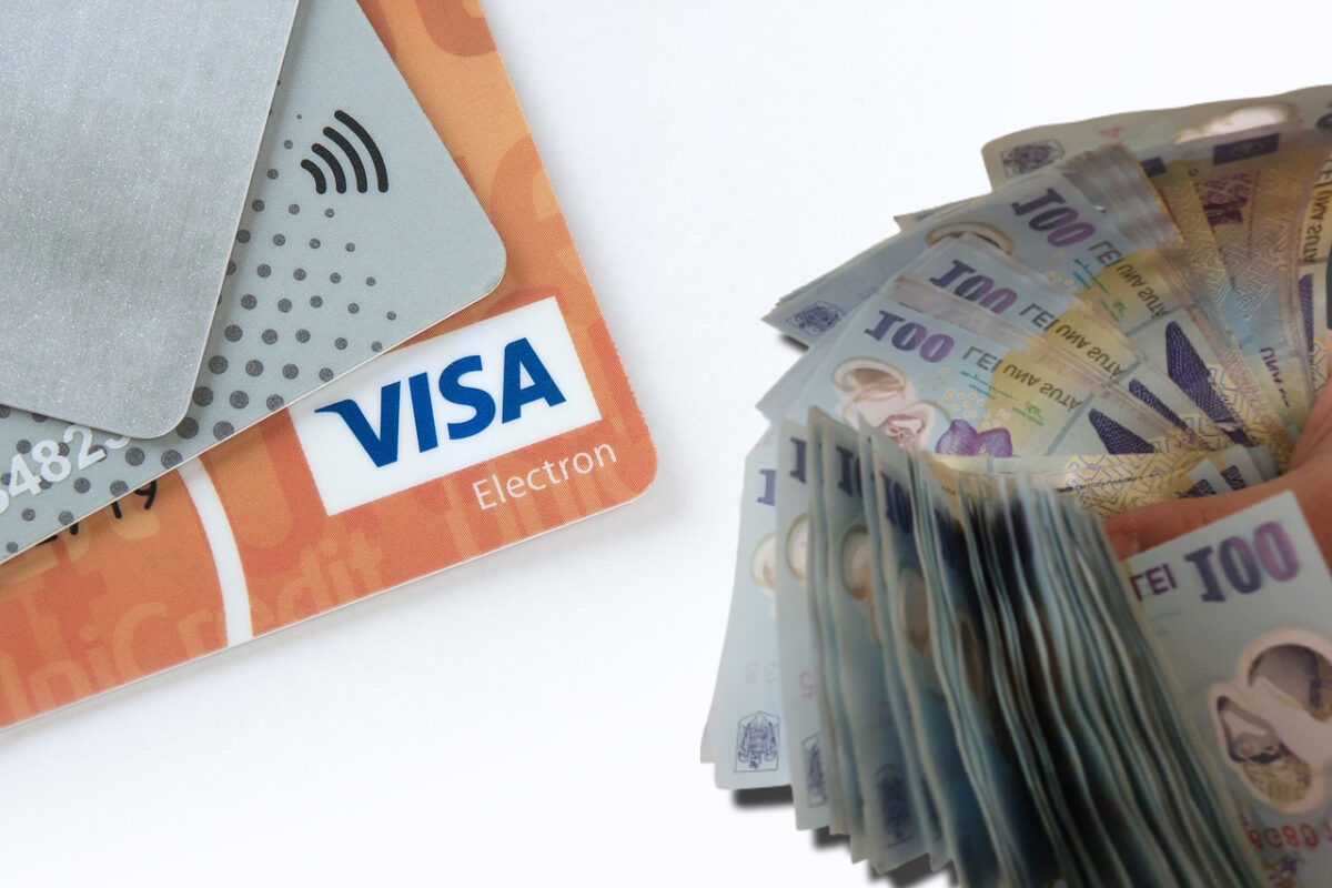 Situația ireală trăită de un tânăr care a vrut să își ia un credit de nevoi personale. Motivul pentru care a fost refuzat, deși are un salariu de 9.000 de lei