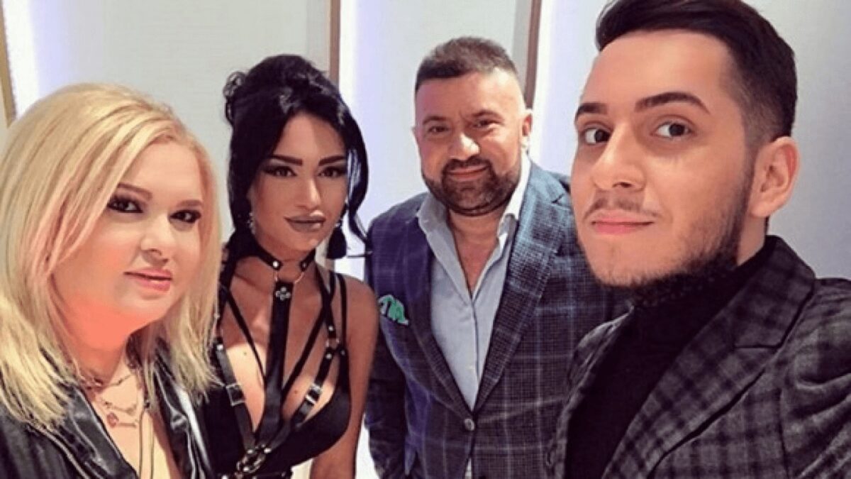 Imagine Stire Ce a ajuns să facă Margherita de la Clejani după ce s-a retras din viața publică: „Merge în altă direcție. Eu o sprijin” | 2review.ro