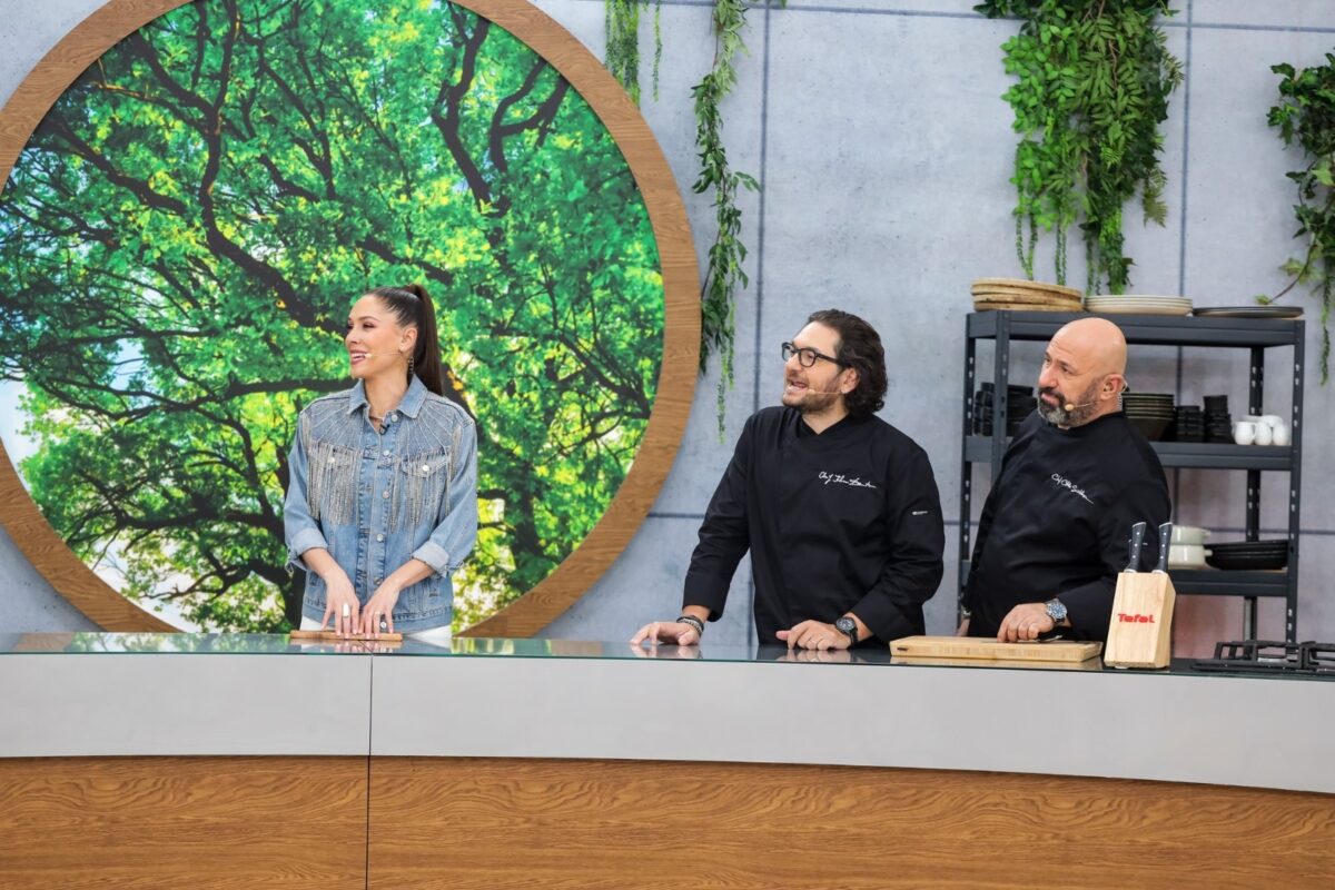 Imagine Stire Revoltă la Chefi la cuțite după apariția „profei de twerk”: „Ce nu fac televiziunile pentru audiență…” | 2review.ro