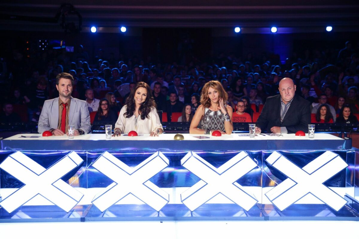 Imagine Stire Dată afară din juriul „Românii au Talent”, de la Pro TV, „vocea” postului a luat o decizie radicală. Adevărul despre plecarea lui Bebe Cotimanis la Prima TV | 2review.ro