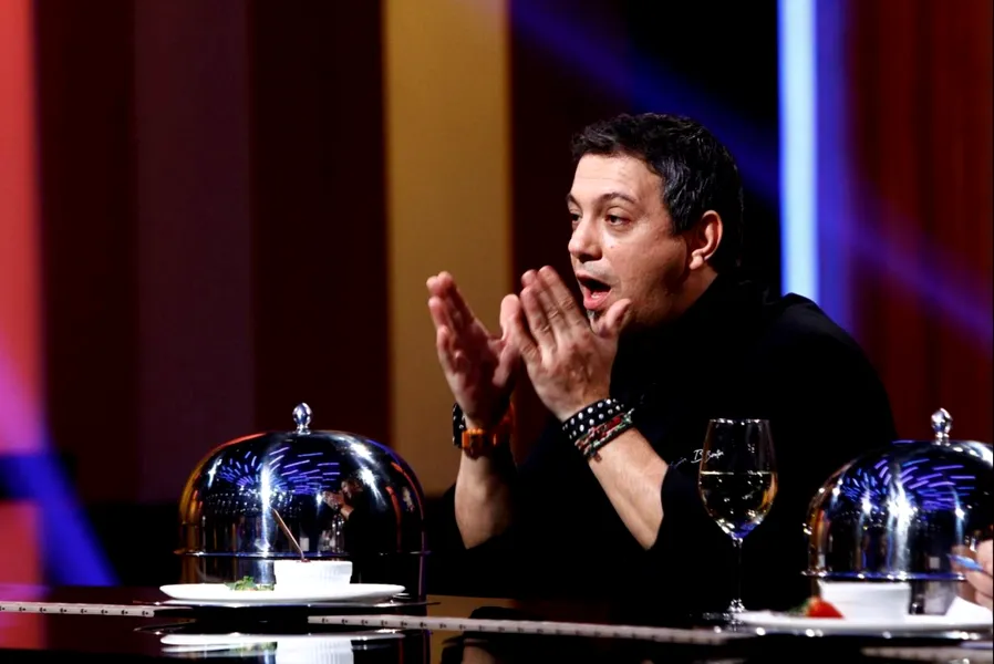 Imagine Stire A fost ziua lui Sorin Bontea! Emisiunea Chefi la Cuțite a oferit un episod memorabil: „Am zis că nu este posibil așa ceva” | 2review.ro