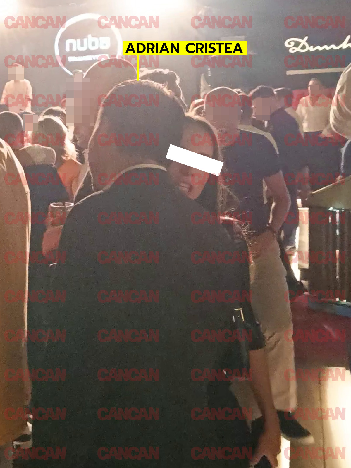 Adrian Cristea și sexy-bruneta, mai apropiați ca niciodată