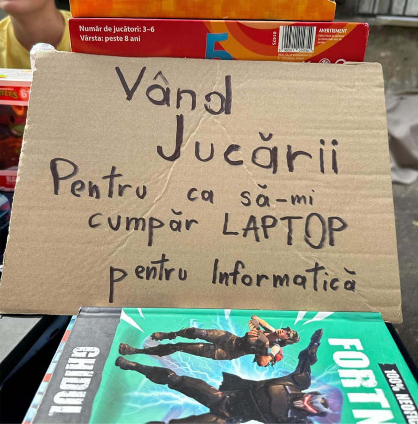 Anunțul viral postat de un bucureștean pe un carton: 