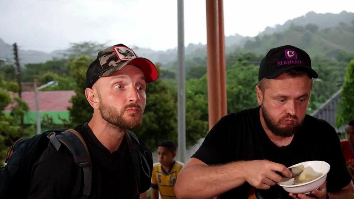 Imagine Stire Ceartă între Cătălin Bordea și prietena sa din cauza unui amantlâc. Comediantul a luat foc atunci când a auzit | 2review.ro