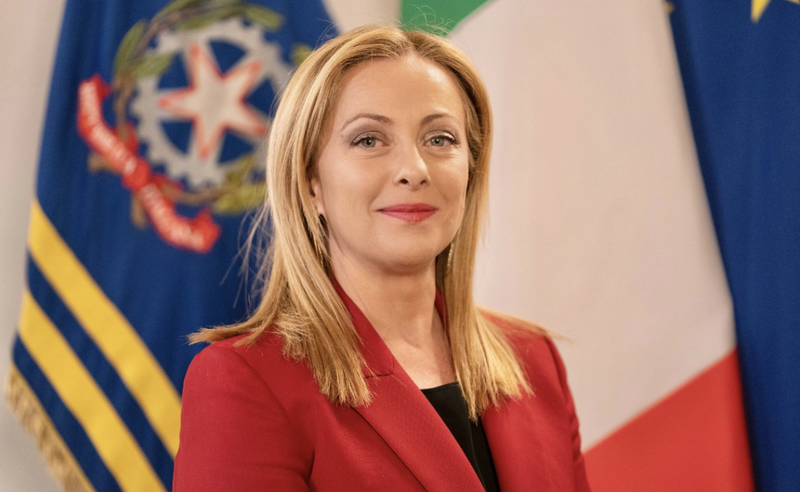Imagine Stire Giorgia Meloni l-a părăsit pe tatăl copilului ei. Premierul Italiei nu l-a putut ierta după ce i-a făcut propuneri indecente unei colege | 2review.ro