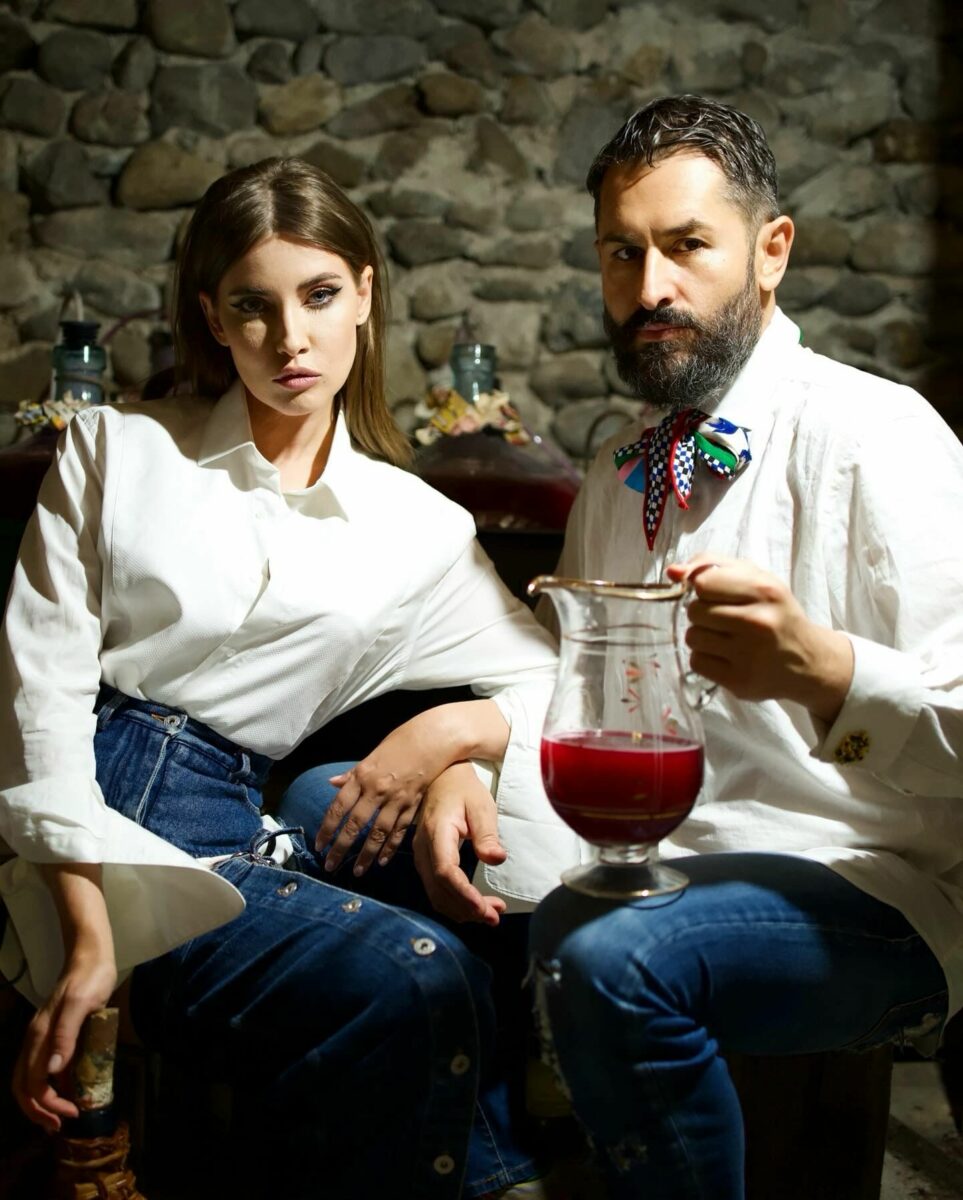 Imagine Stire Mike și-a făcut bagajele și a plecat. Iulia Albu a zăcut toată ziua | 2review.ro