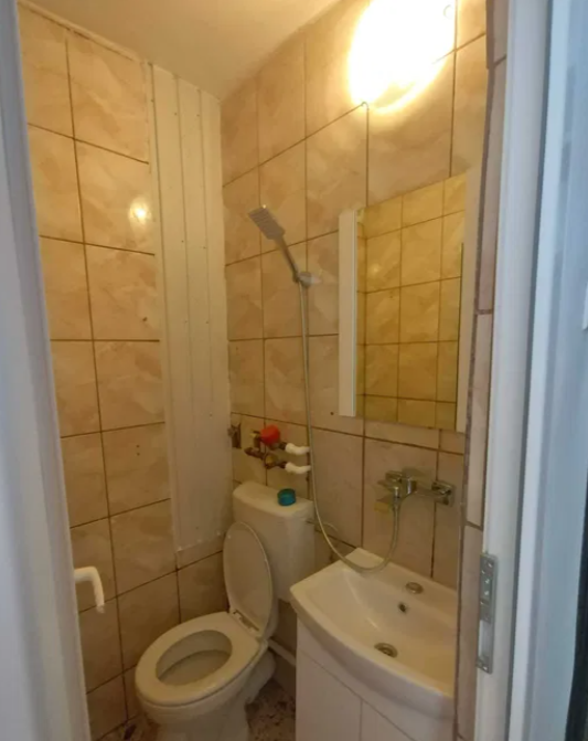 Cum arată garsoniera de 11mp din Suceava / Foto: OLX