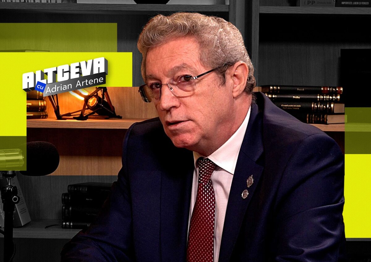 Imagine Stire Un nou val de Covid-19 anunțat de prof. Adrian Streinu Cercel: „Pandemia și-a spus cuvântul” | 2review.ro