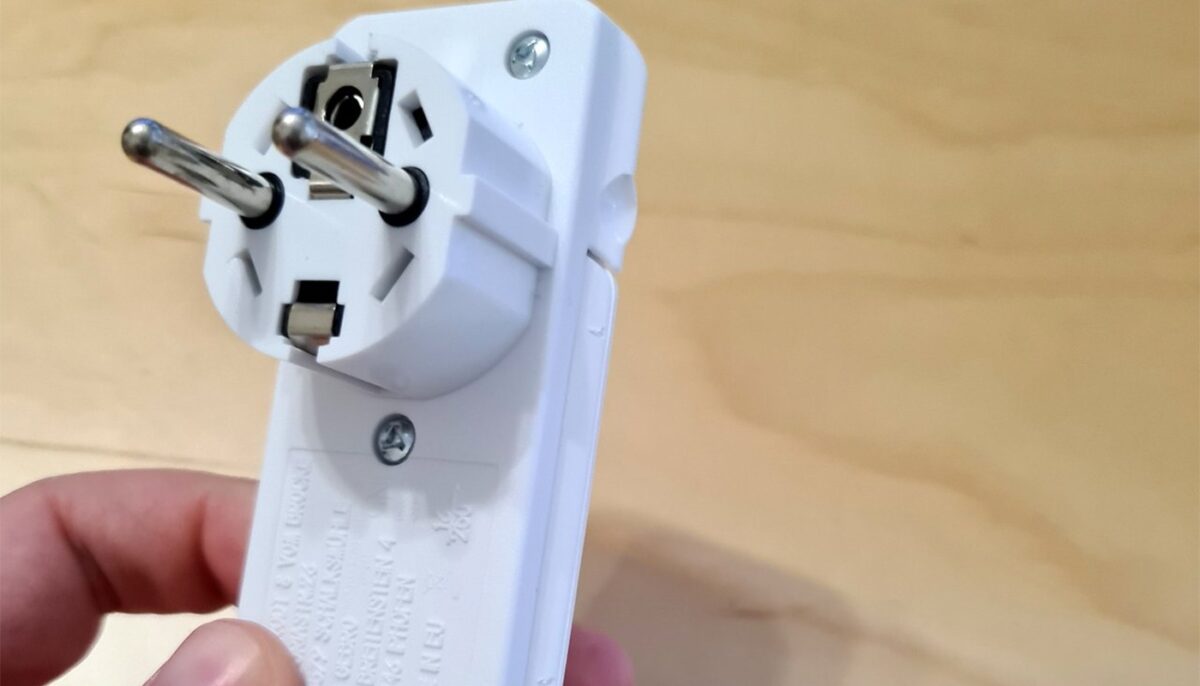 Electrocasnicul pe care toți românii îl folosesc zilnic, care consumă cât 44 de becuri LED. Îți „umflă” factura la curent fără să-ți dai seama!