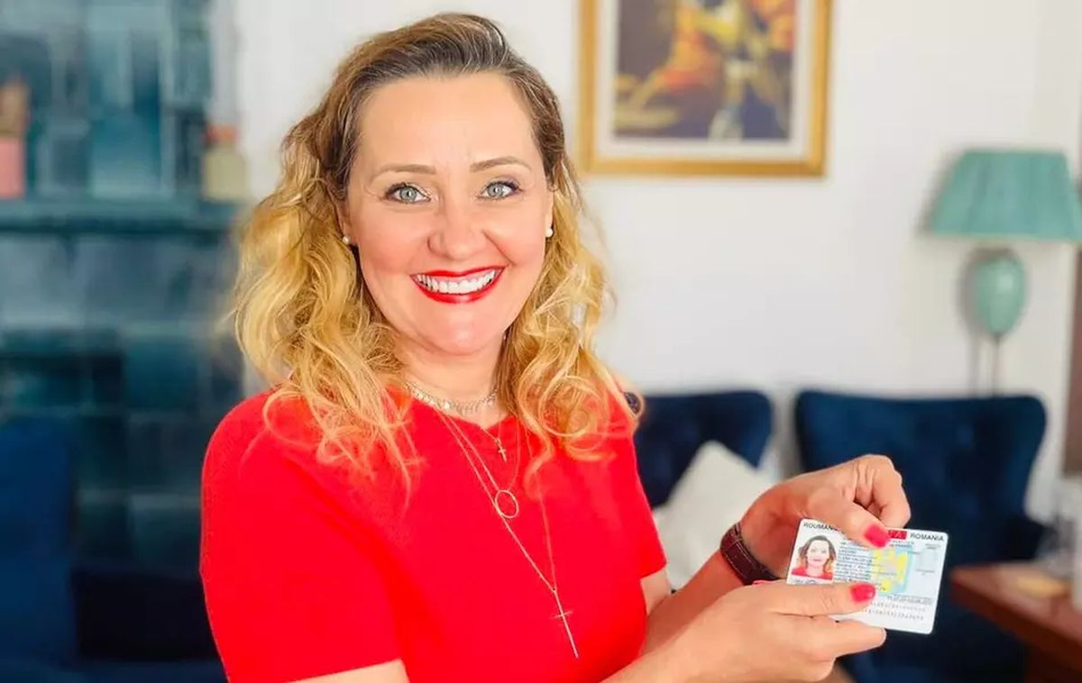 Imagine Stire 50 de ani, primărița Elena Lasconi nu a putut să repare greșeala din actele sale de identitate. Cum s-a numit edilul din Câmpulung până în 2022 | 2review.ro