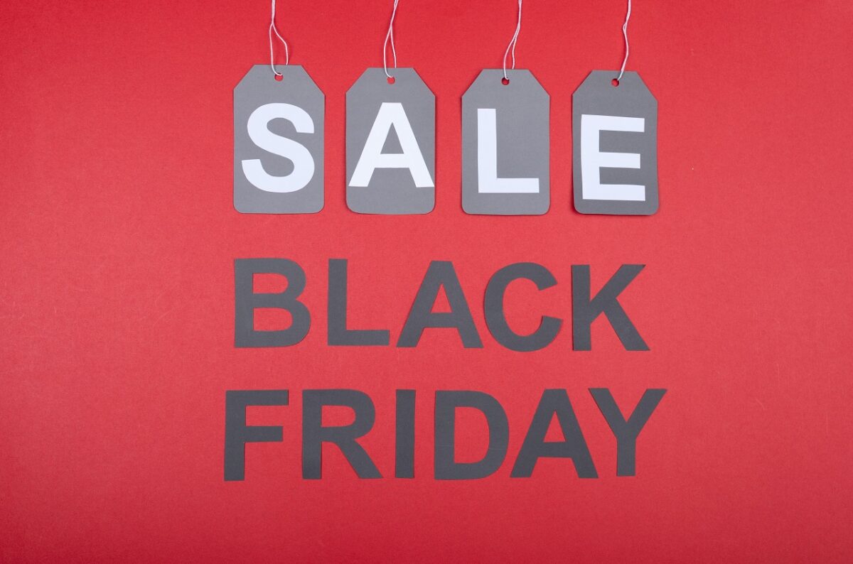 (P) Black Friday la Parfumuri și Cosmetice de lux în 2023. Uite care sunt cele mai bune reduceri!