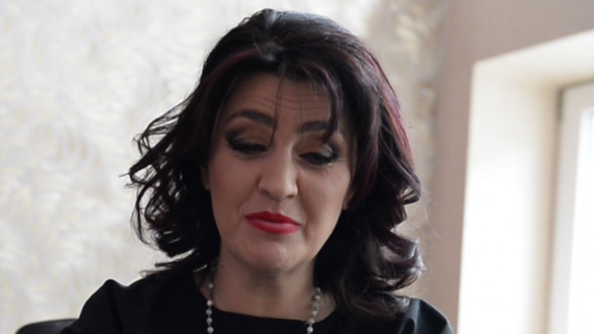 Câte pachete de țigări pe zi fuma Rona Hartner pentru a deveni Sabina din Gadjo Dilo. Perioada teribilă din viața regretatei actrițe