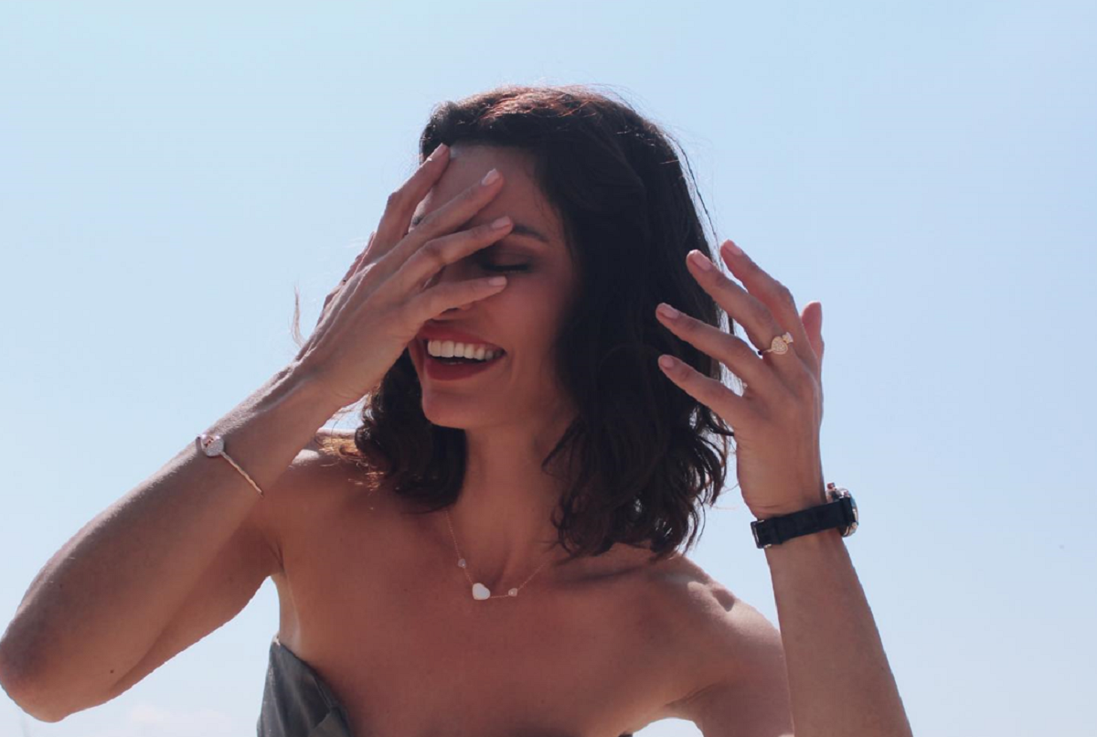 Imagine Stire Catrinel Menghia e însărcinată cu al doilea copil. Pictorial inedit într-o revistă celebră din Italia | 2review.ro