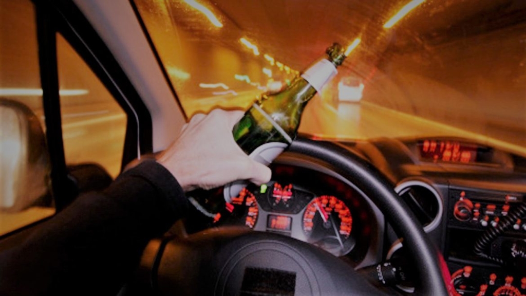 Imagine Stire Când poţi urca la volan, după ce ai consumat alcool? Aşteptarea trebuie să fie mai lungă decât ai crede | 2review.ro