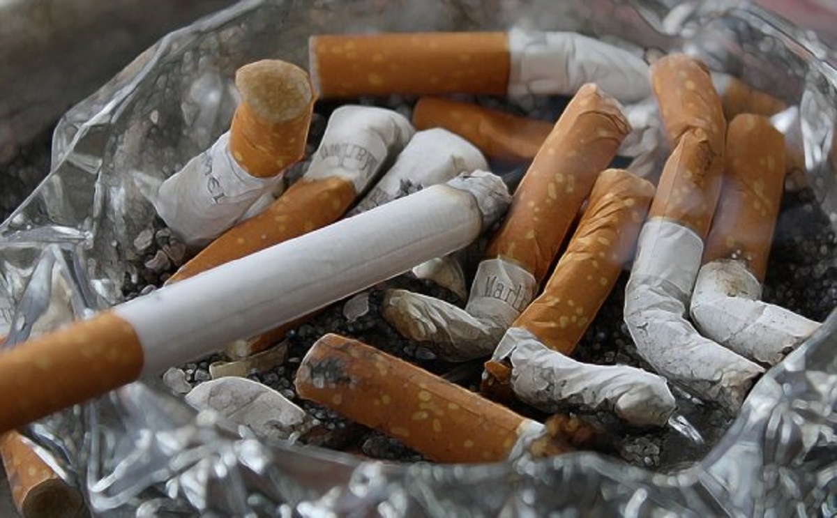 Se scumpesc țigările pentru românii care locuiesc aici. Guvernul Marii Britanii anunță creșterea prețurilor la tutun