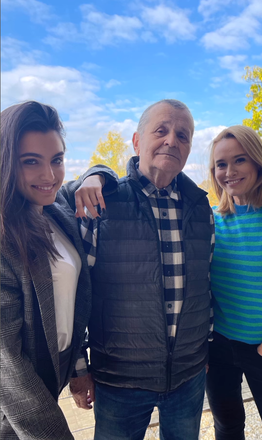 Andreea Esca, alături de tatăl și fiica ei/ Sursa foto: Instagram