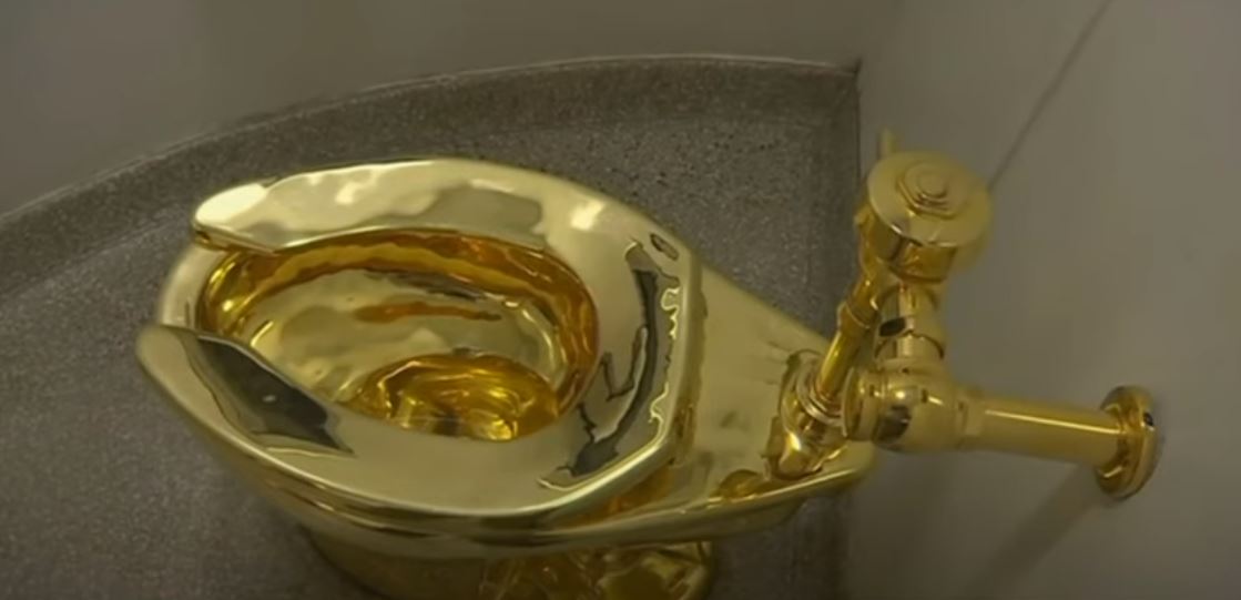 Un altfel de jaf. 4 bărbați au furat o toaletă de aur de 18 karate. Vasul se afla într-un sit de patrimoniu mondial UNESCO, iar cazul a fost rezolvat abia după 4 ani