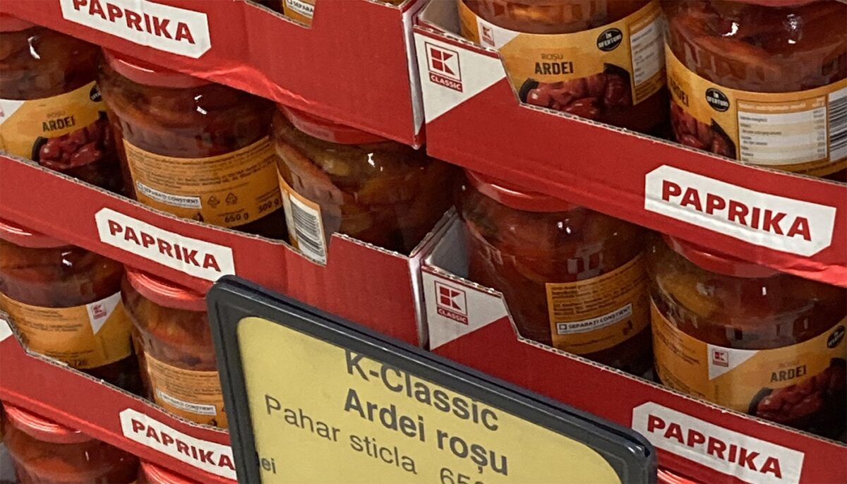 Cu ce preț se vinde acum un borcan de gogoșari murați, în Kaufland. Sunt nelipsiți din rețeta de salată Boeuf