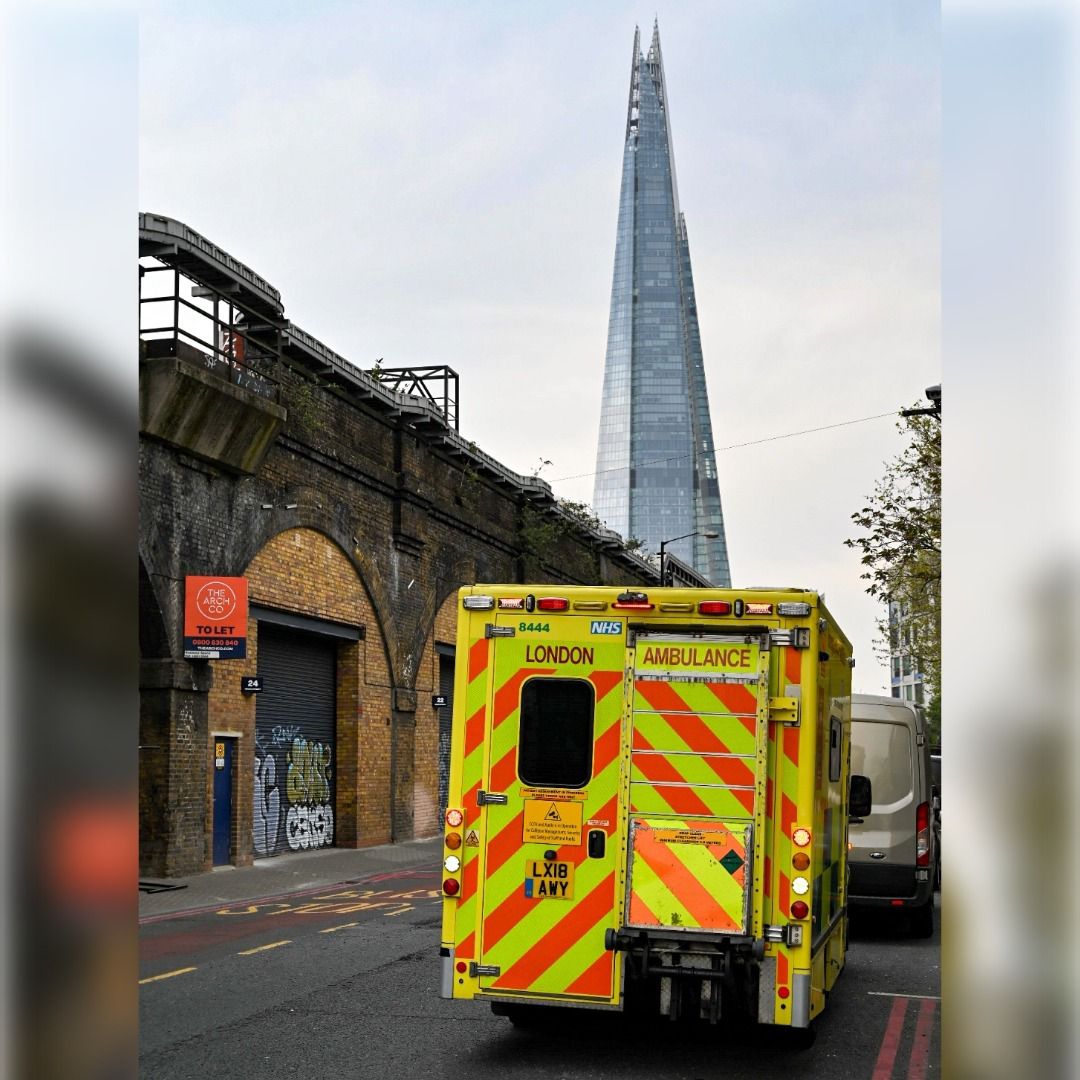 Gestul revoltător al unui român într-o ambulanță din Londra