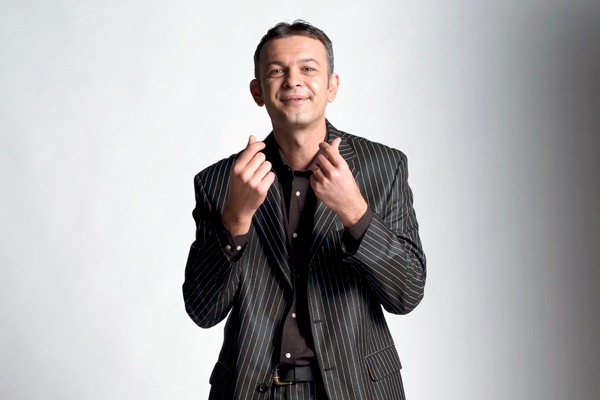 Cum a ajuns să arate Dragoș Stoica (ex-Mondenii), omul care-l imita perfect pe Gigi Becali. Actorul a ieșit din lumina reflectoarelor