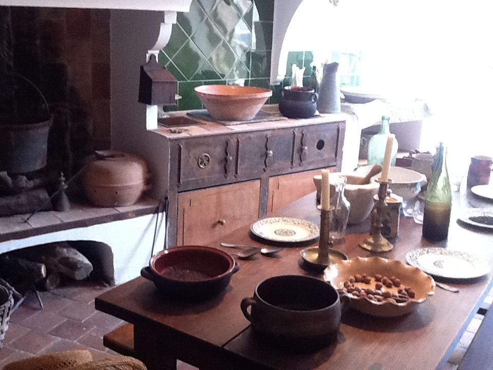 Imagine Stire Descoperirea de peste 1 milion de euro într-o bucătărie banală. Experților nu le-a venit să creadă când au văzut | 2review.ro