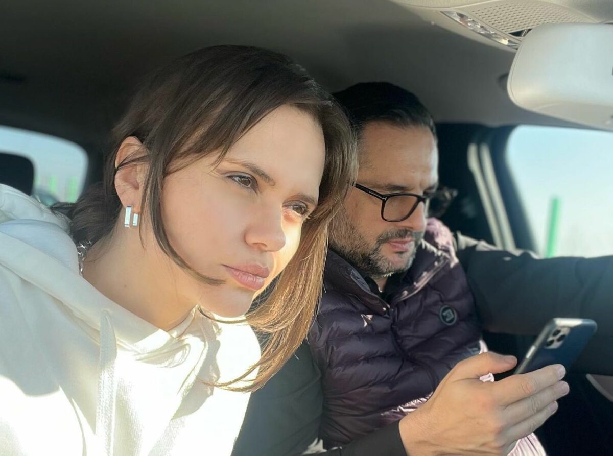 Imagine Stire Cum au ajuns să „divorțeze” Mădălin Ionescu și Cristina Șișcanu. Soția prezentatorului a lămurit toată situația | 2review.ro