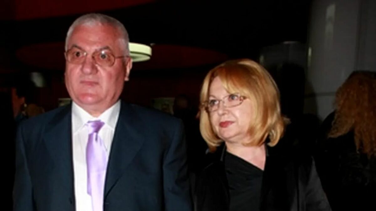 Imagine Stire Ce meserie are, de fapt, Vica, nevasta lui Dumitru Dragomir. Cei doi formează un cuplu stabil de 55 de ani | 2review.ro