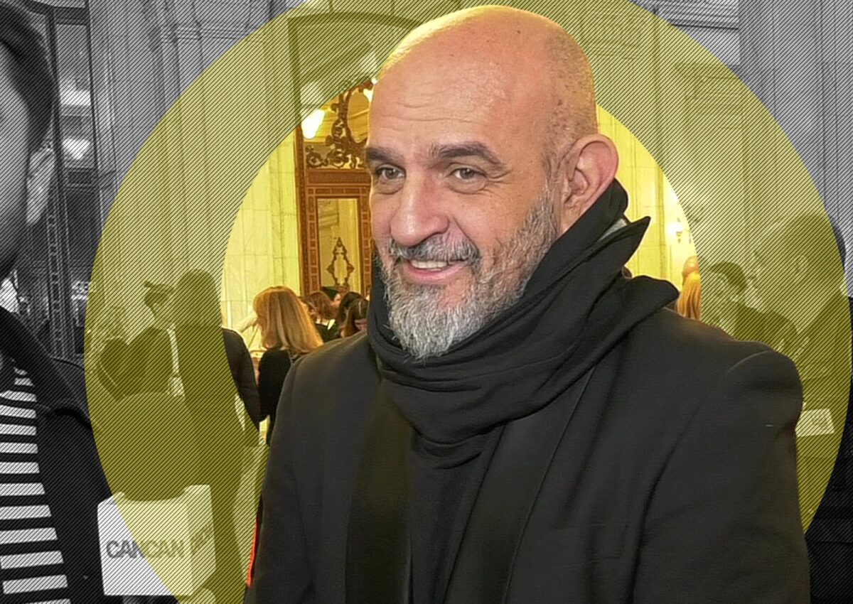 Imagine Stire Criticul de modă, Alin Gălățescu, ne sare în ajutor: ținutele la control! Cum ne îmbrăcăm de Revelion?! | 2review.ro
