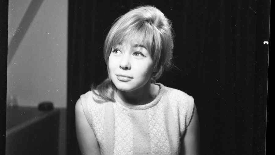 actrita nottara a murit