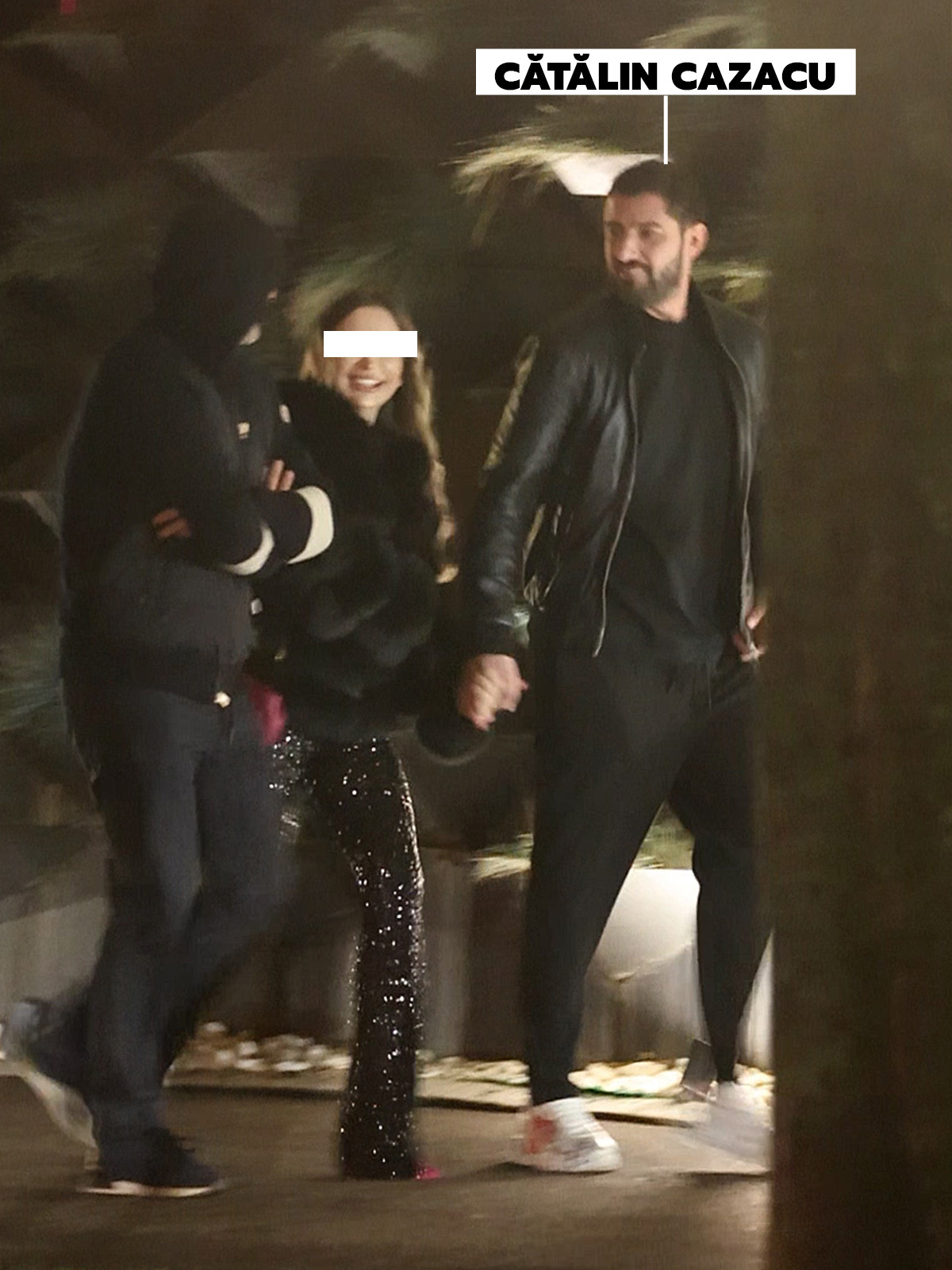 Cătălin Cazacu și blondina au plecat ținându-se de mână