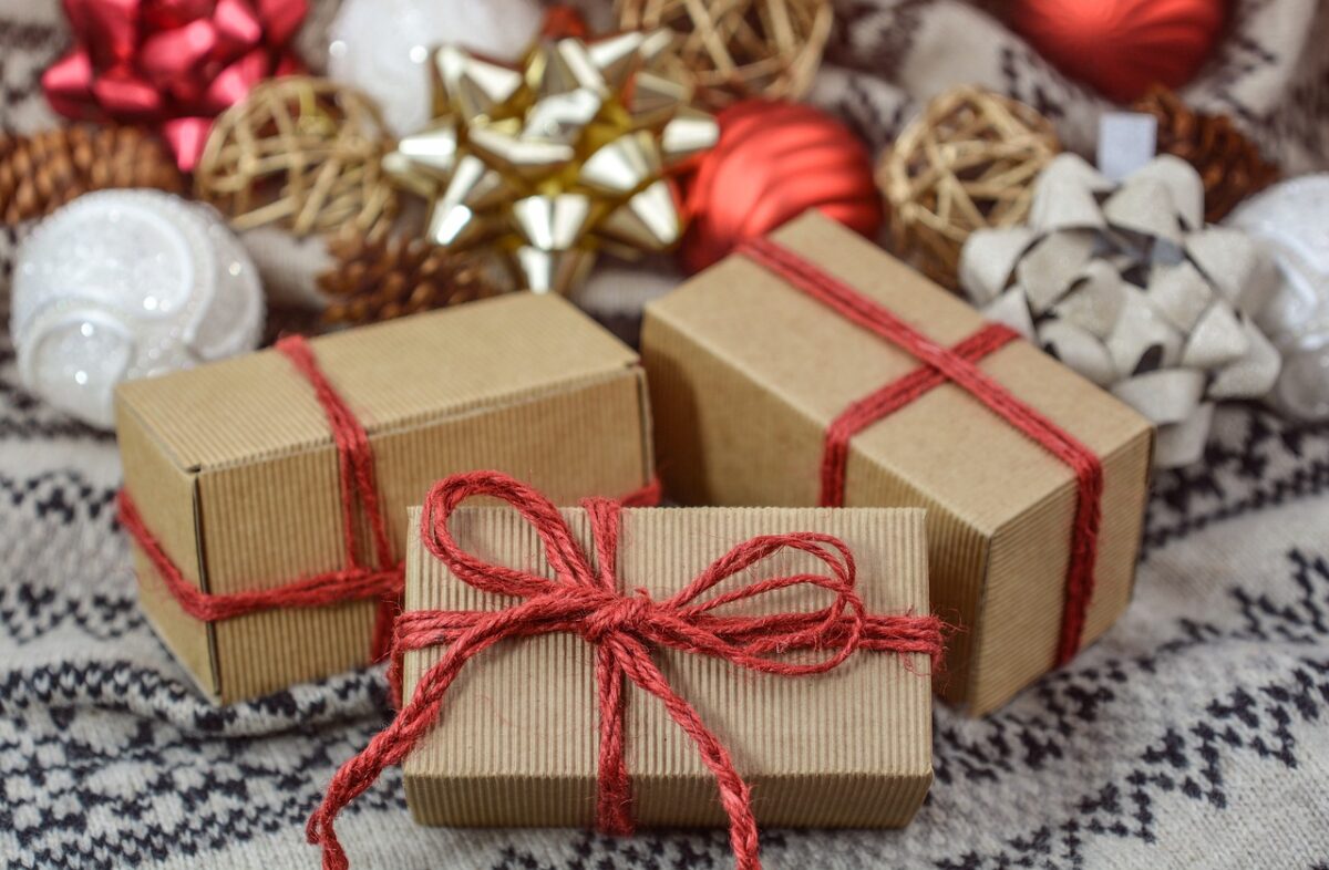 Top 10 idei cadouri de Crăciun. Ce oferte pot să aducă un zâmbet în familie fară să îți afecteze bugetul