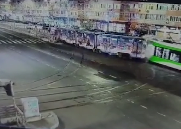 ciocnire tramvaie stb